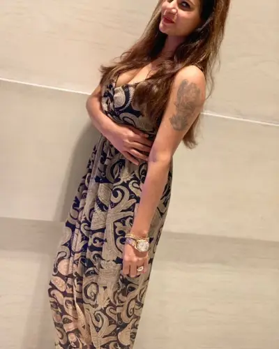 Santrampur Escort